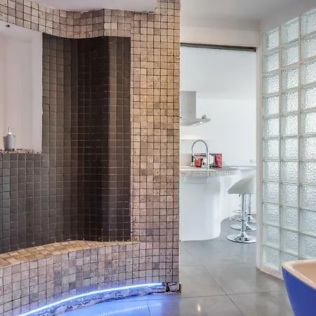 Apartment Luxury 2 Bedrooms Sea View Flat