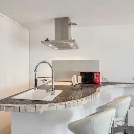 Luxury 2 Bedrooms Sea View Flat Costa Adeje (Tenerife)